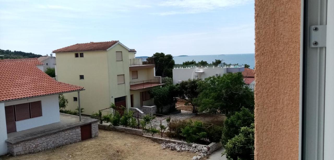 Apartments Bilo Near Primošten Exterior foto